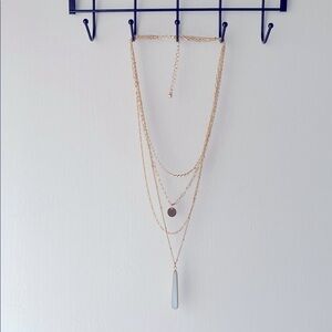 Elegant Gold Layered Necklace